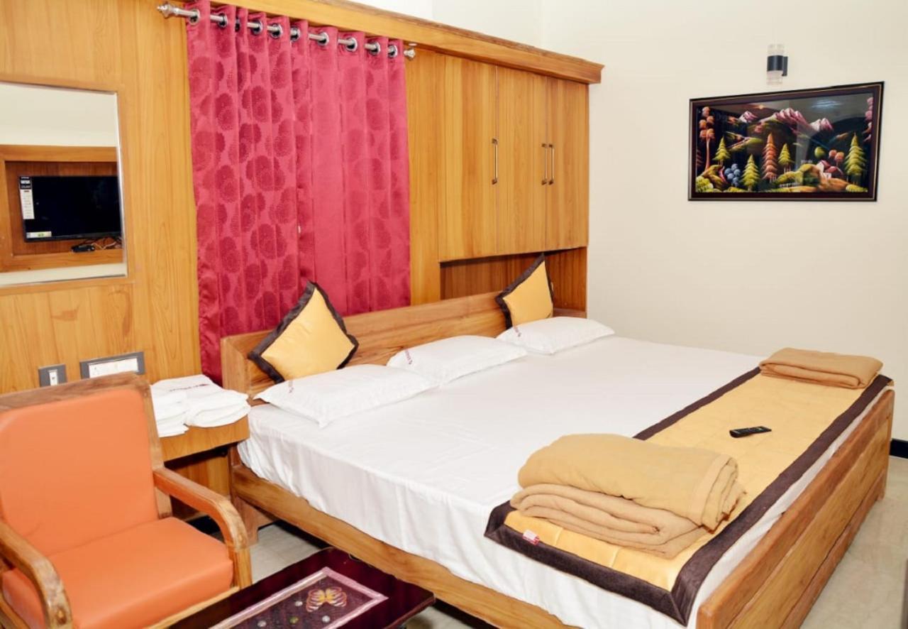 Anandha Grand Lodge Tiruchchendur Exterior photo