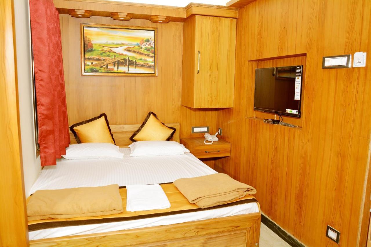 Anandha Grand Lodge Tiruchchendur Exterior photo